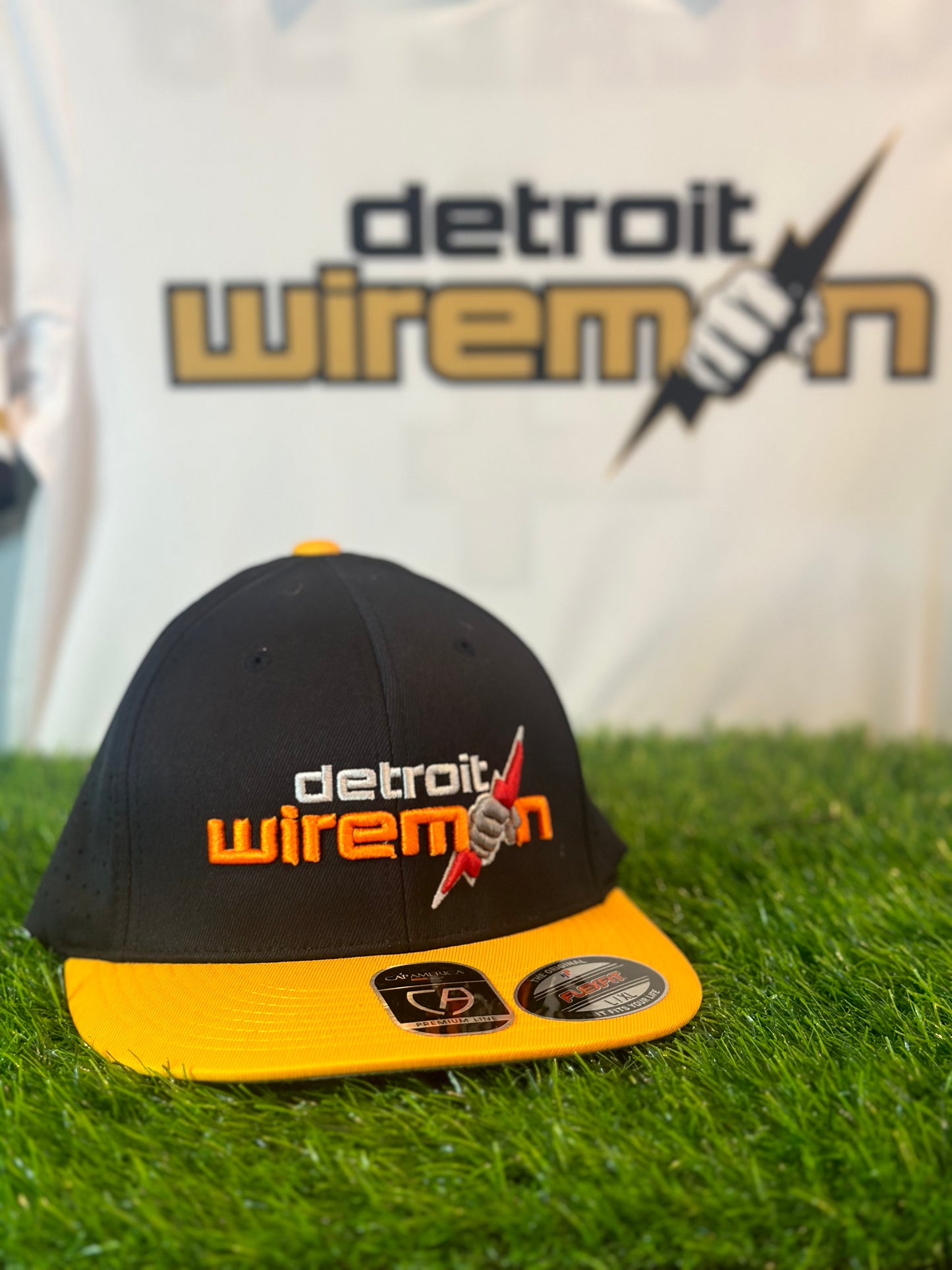 Detroit Wiremen Fitted Hat | Black + Yellow | CapAmerica 8503